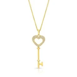 Diamond Heart Key Pendant In 14k Yellow Gold (1/6 Ct.tw)
